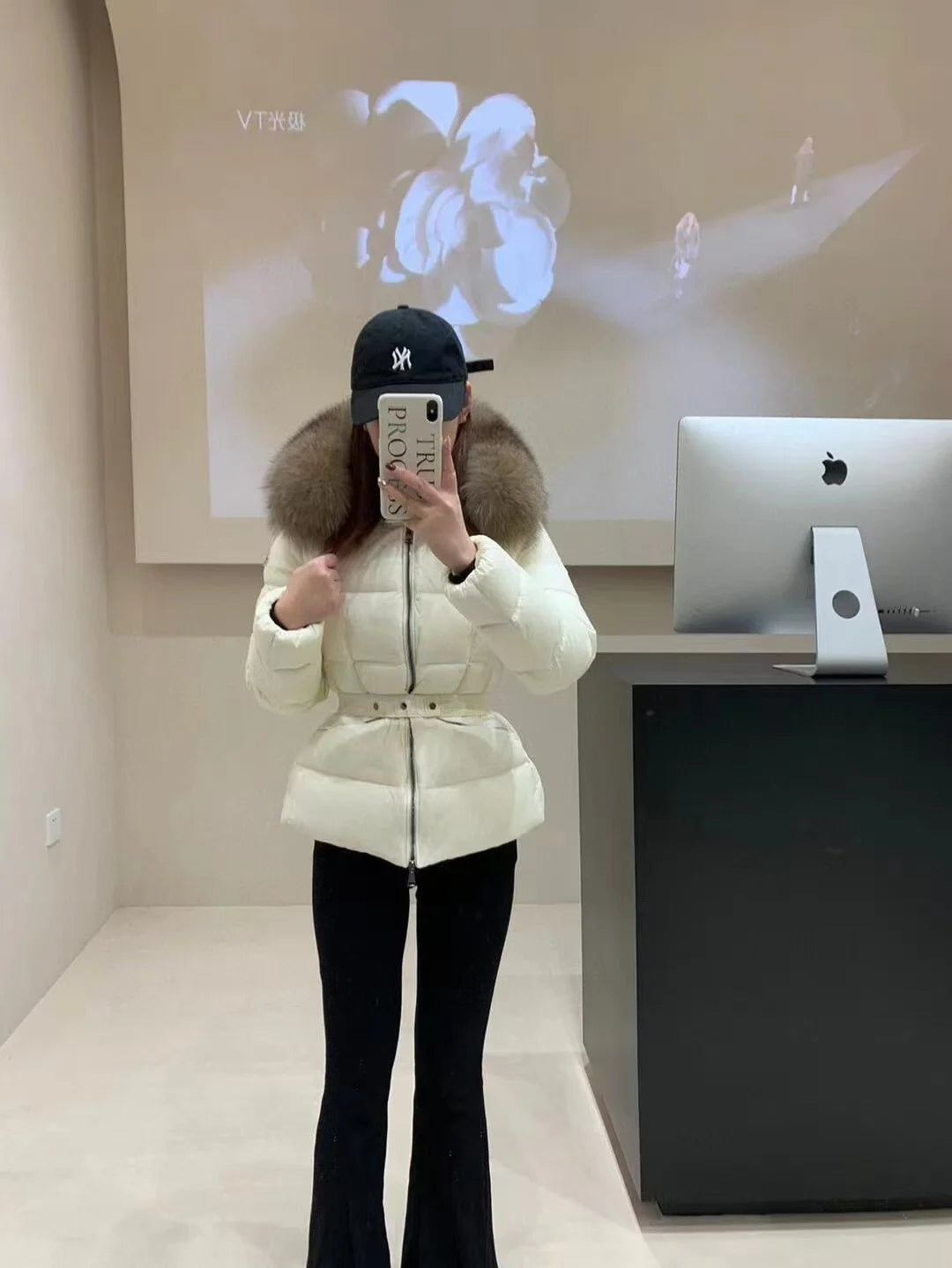 Winter Big Fur Collar Hooded Thickened Warm Jacket Korean Fashion Belt Slim Jacket Women Office Lady Solid Color Versatile Coat