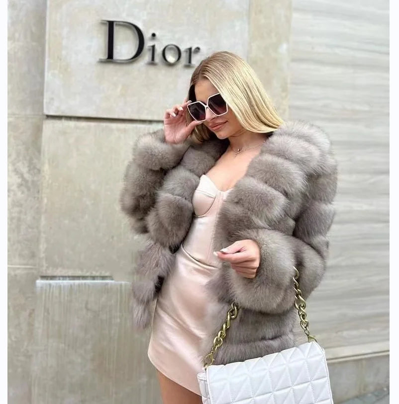 Women's Real Fox Fur Jacket with Large Lapel Detachable Sleeves Warm Stylish Winter Coat Fashionable Animal Skin Outerwear