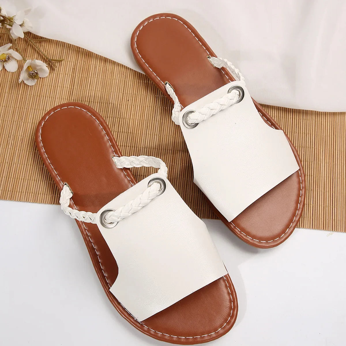 Women’s Peep Toe Flat Sandals – Elegant Casual Summer Style