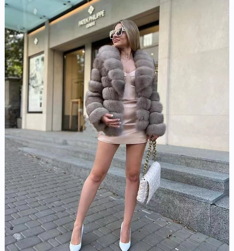 Women's Real Fox Fur Jacket with Large Lapel Detachable Sleeves Warm Stylish Winter Coat Fashionable Animal Skin Outerwear